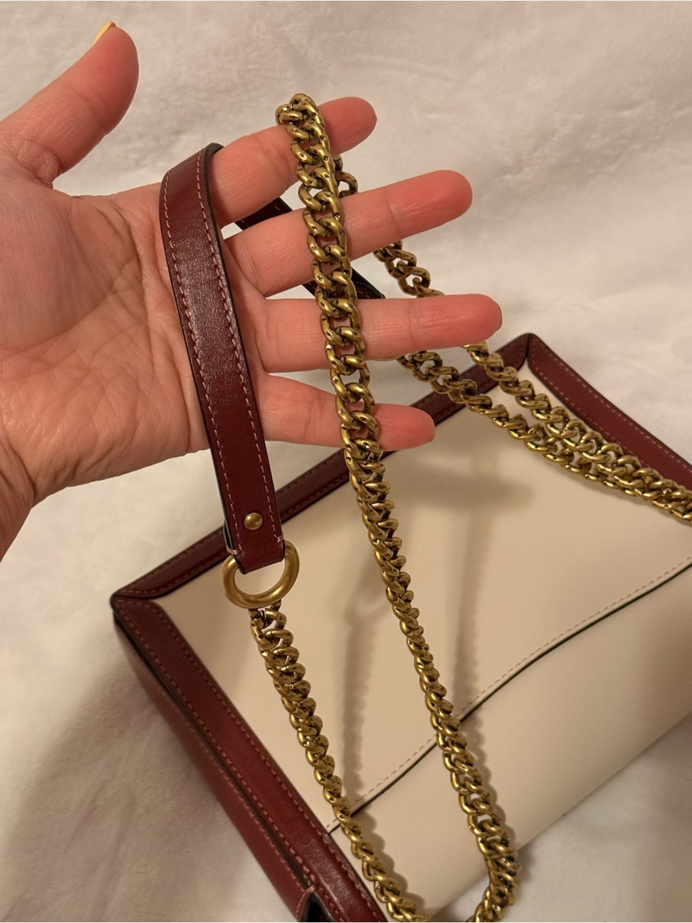 COACH Hutton Shoulder Bag in Colorblock - Picture 6 of 16